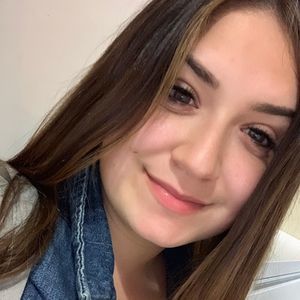 Meet your Posher, Elissa